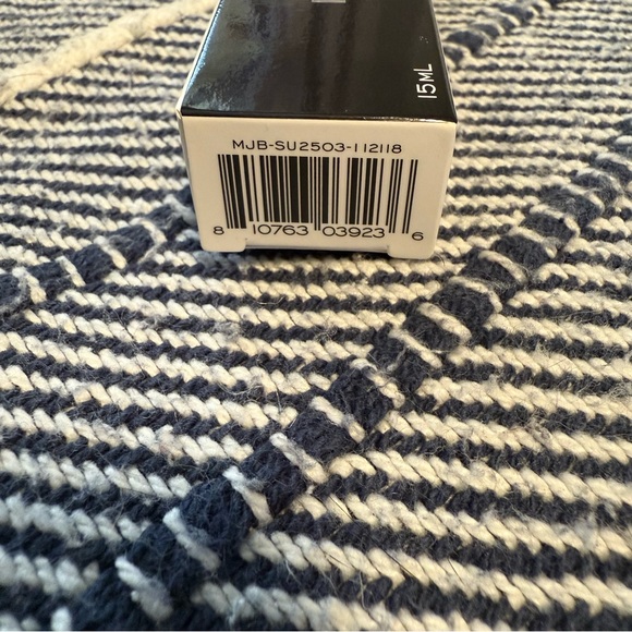 Marc Jacobs Under(Cover) Blur-Fection Wrinkle Filling Primer - Picture 5 of 8